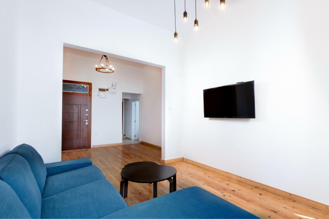The White - Bogoridi Main Street Apartament